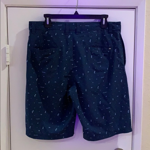 Travis Mathew Golf Shorts - Picture 5 of 6